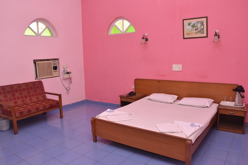 Mayem Lakeview Ξενοδοχείο Goa Δωμάτιο φωτογραφία